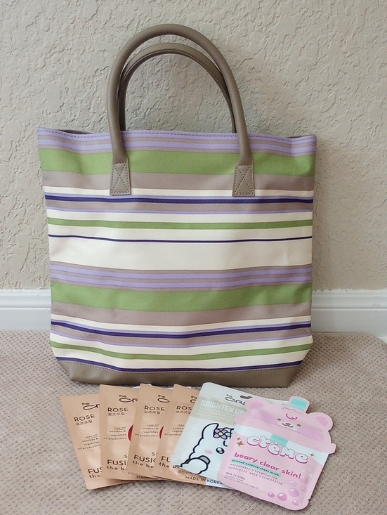 Handbags - NEW Striped Tote & Creme Shop Skincare Bundle